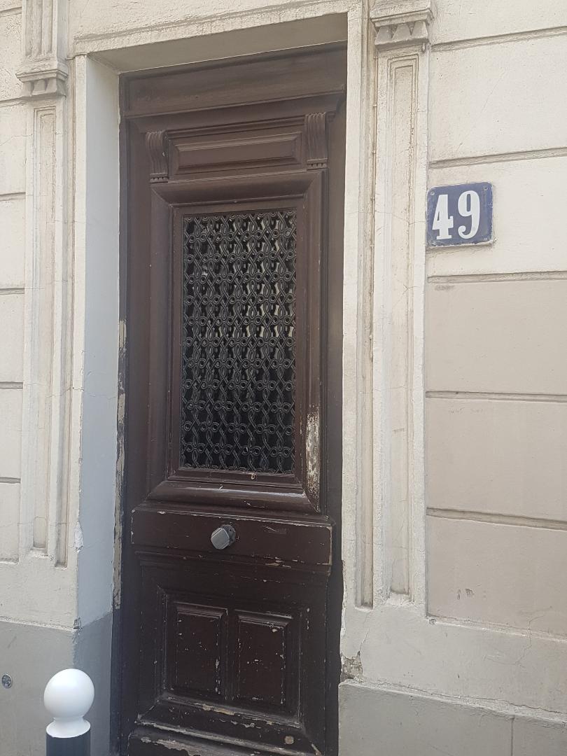 أول مرسم لبلبلو بيكاسو.jpg