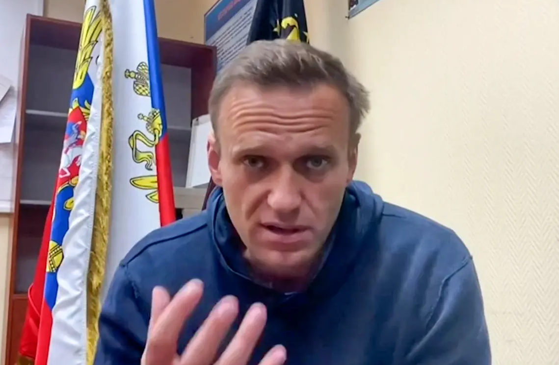 قدم نظام بوتين نموذجاً من ضيقه بالمعارضة عبر القمع الممنهج ضد المعارض أليكسي نافالني وأنصاره