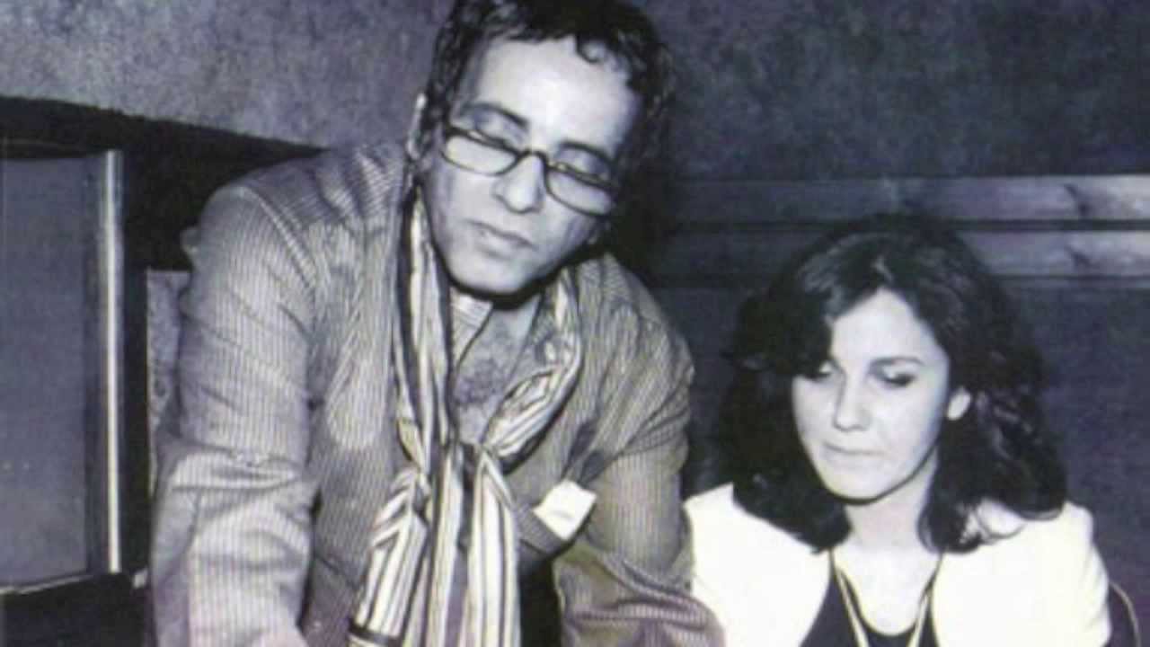 thumbnail_مع بليغ حمدي.jpg