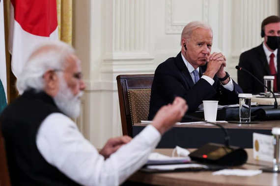 بايدن ورئيس الوزراء الهندي ناريندرا مودي في اجتماع "التحالف الرباعي" في واشنطن، سبتمبر 2021 