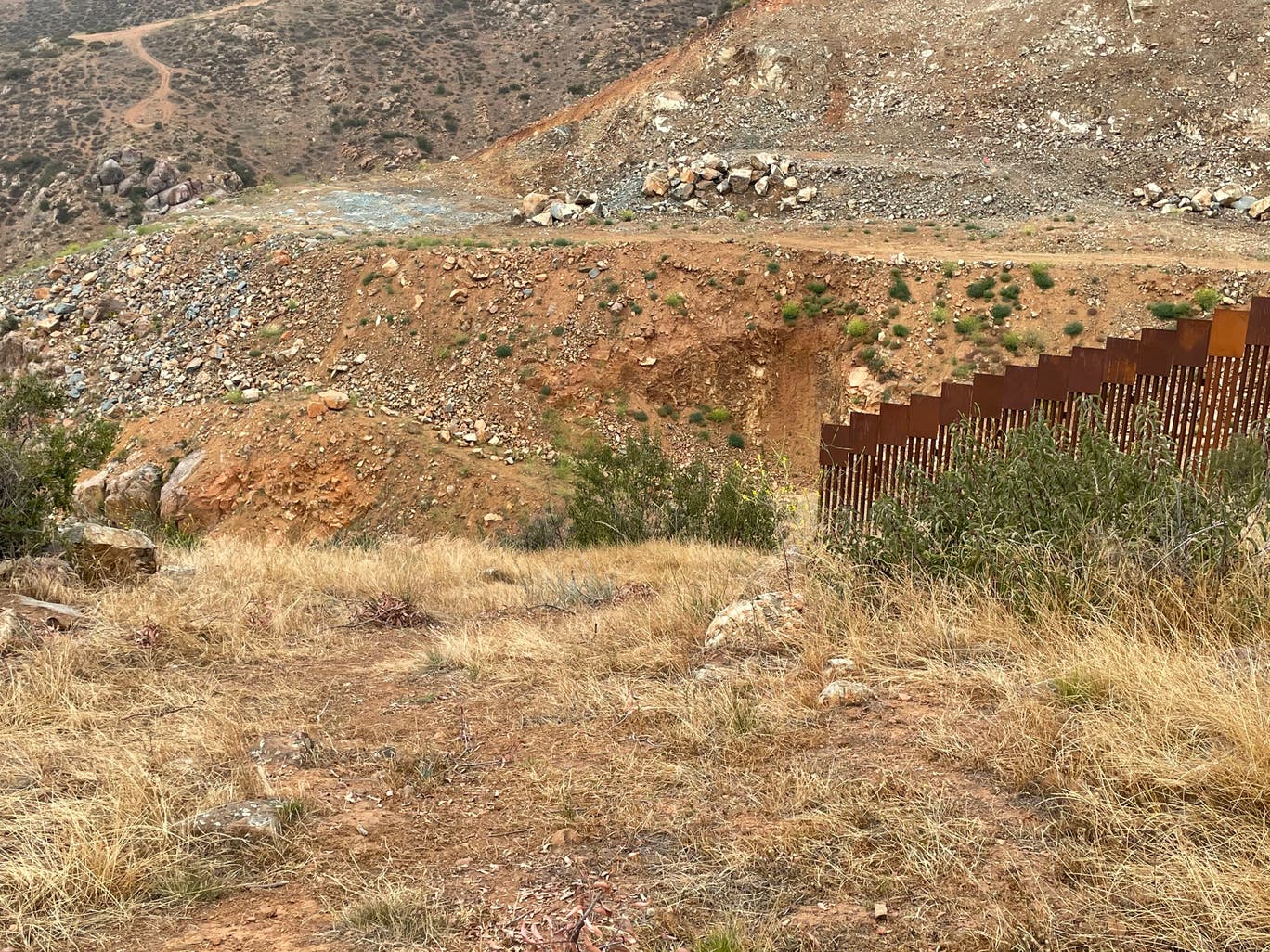 Trump border wall from  utskirts of Tijuana  independent.jpg