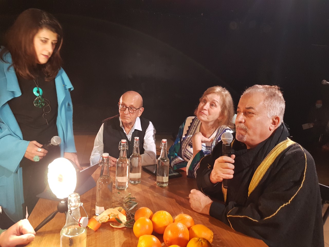 thumbnail_من عرض سفينة (صفحة أصدقاء الفن والثقافة العربية).jpg 5.jpg