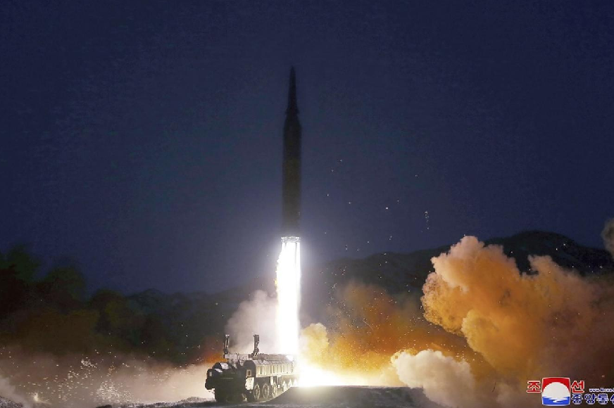 صواريخ موجهة-الخميس.png