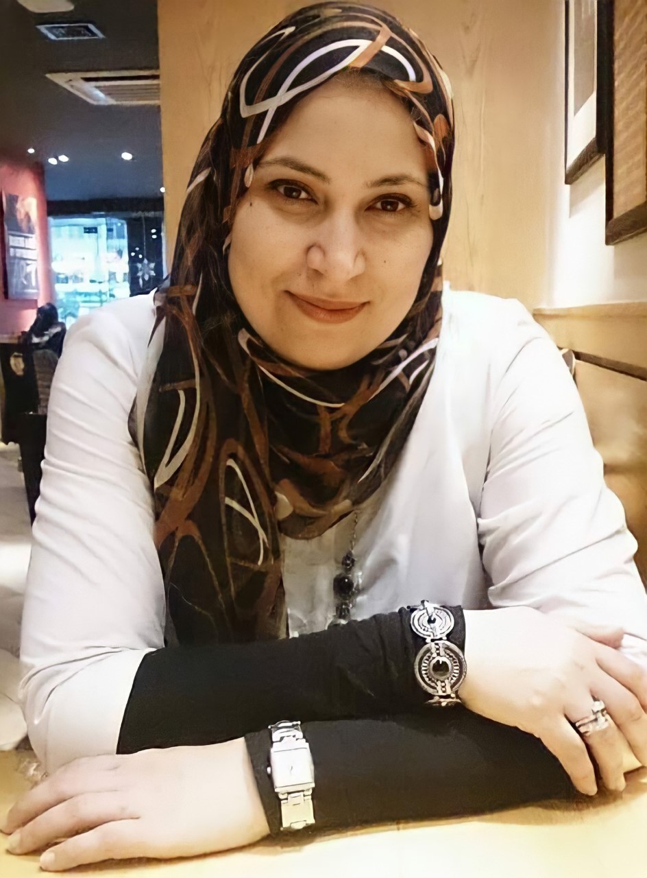 thumbnail_إيمان عبد العزيز.jpg