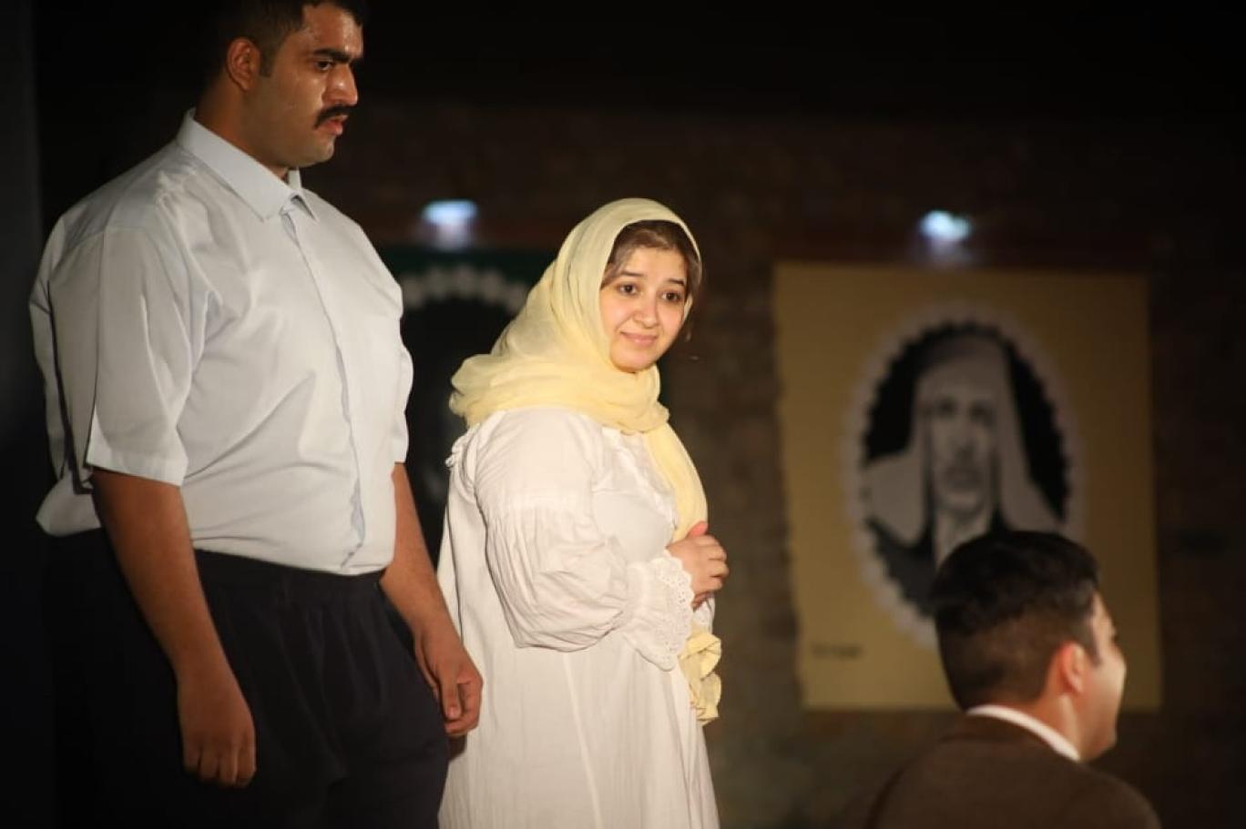 صخب لا صوت.jpg