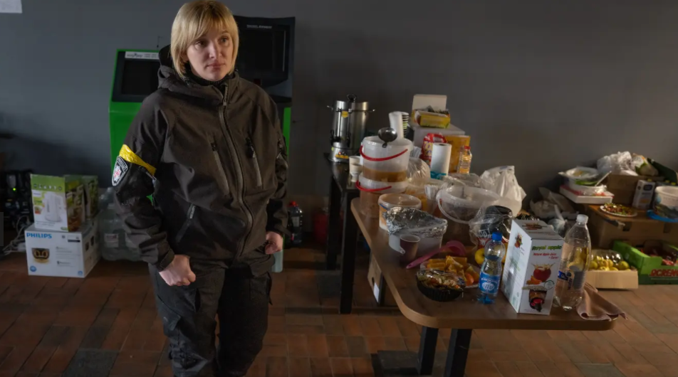 ukrainian lady 2 beltrew.png