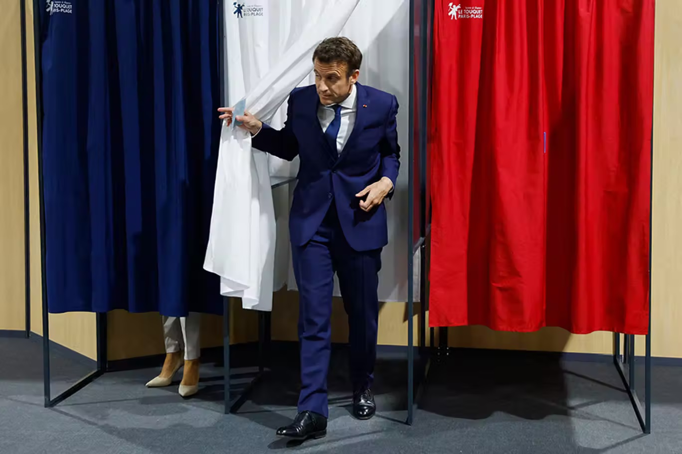 سوف يصبح إيمانويل ماكرون رئيساً لولاية ثانية (أ ف ب/غيتي)