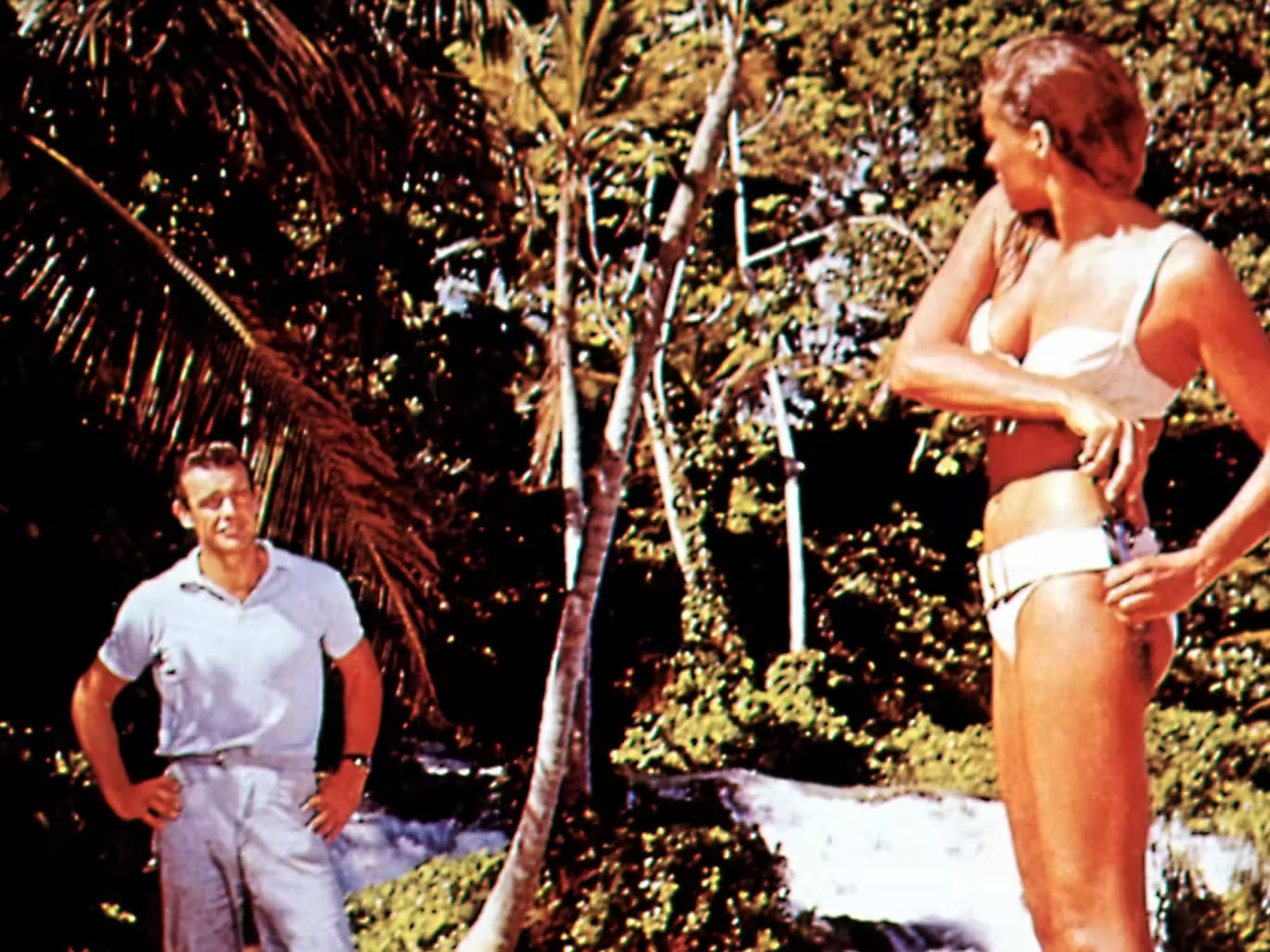 دكتور نو - لا أحد يمكنه مقارعة أورسولا أندريس (ريكس)