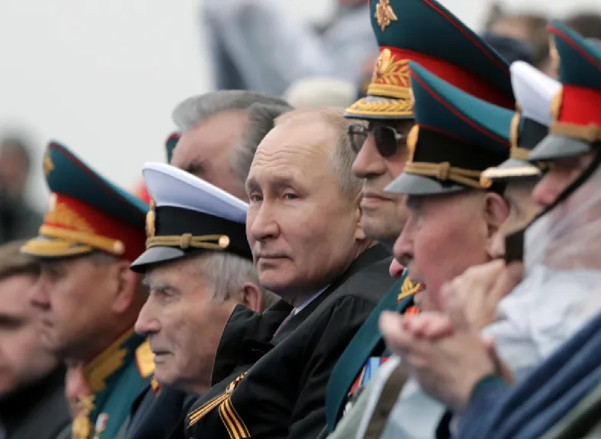 Rusya Devlet Başkanı Vladimir Putin, Moskova'da bir askeri geçit töreninde, Mayıs 2021 (Mikhail Metzl/Sputnik Fotoğraf Ajansı)