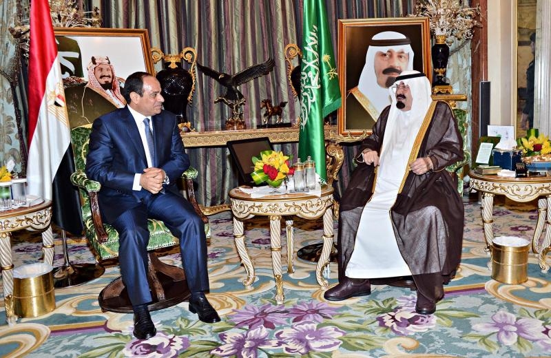 استقبل الملك عبدالله الرئيس المصري عبدالفتاح السيسي في الرياض عام 2014