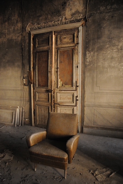 thumbnail_27 houda kassatly, fastes et devastations, 2010, photo print 2011, 90 x 60 cm. copyright houda kassatly..jpg