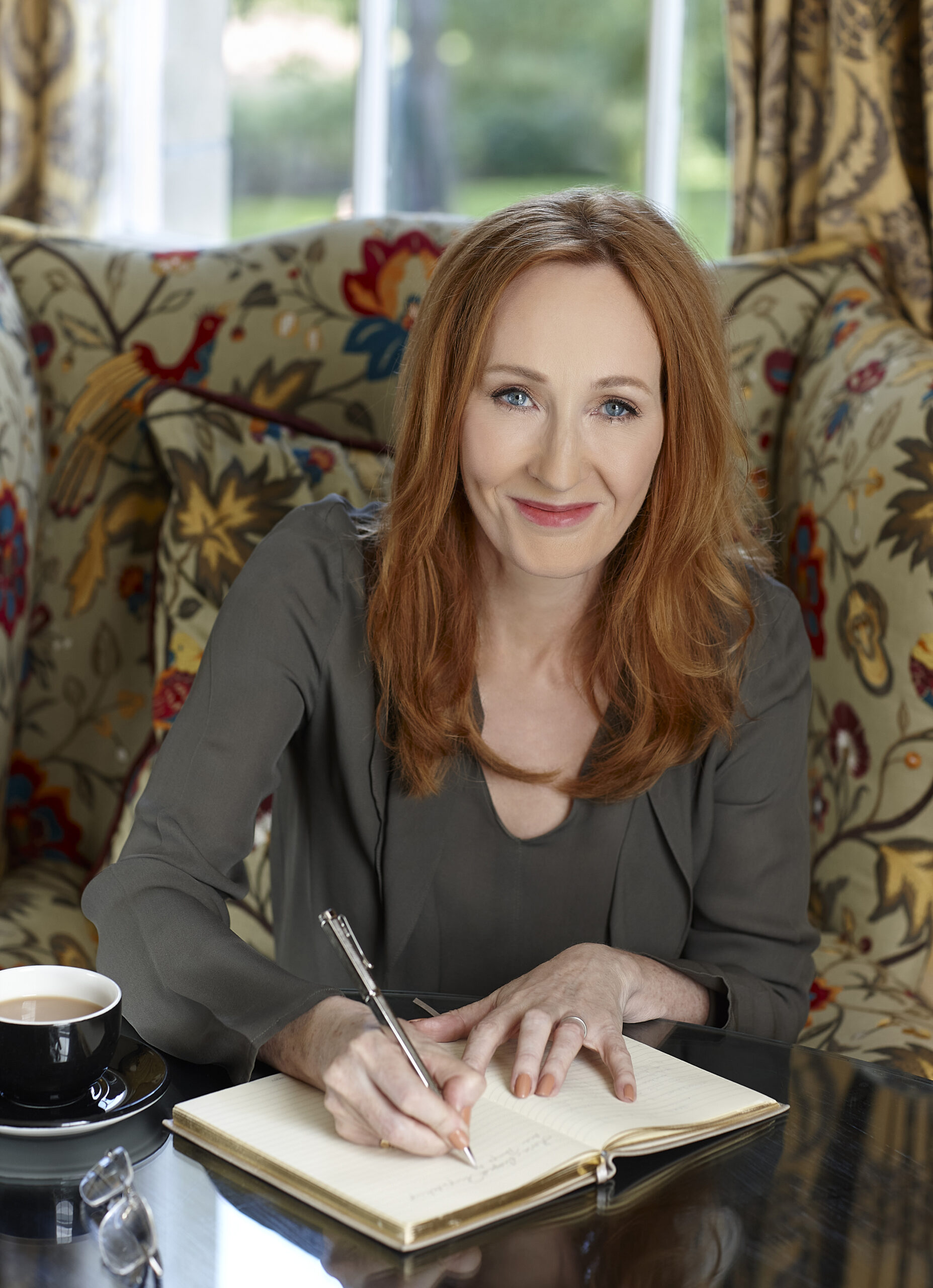 J.K.-Rowling-2021-Photography-Debra-Hurford-Brown-scaled.jpg