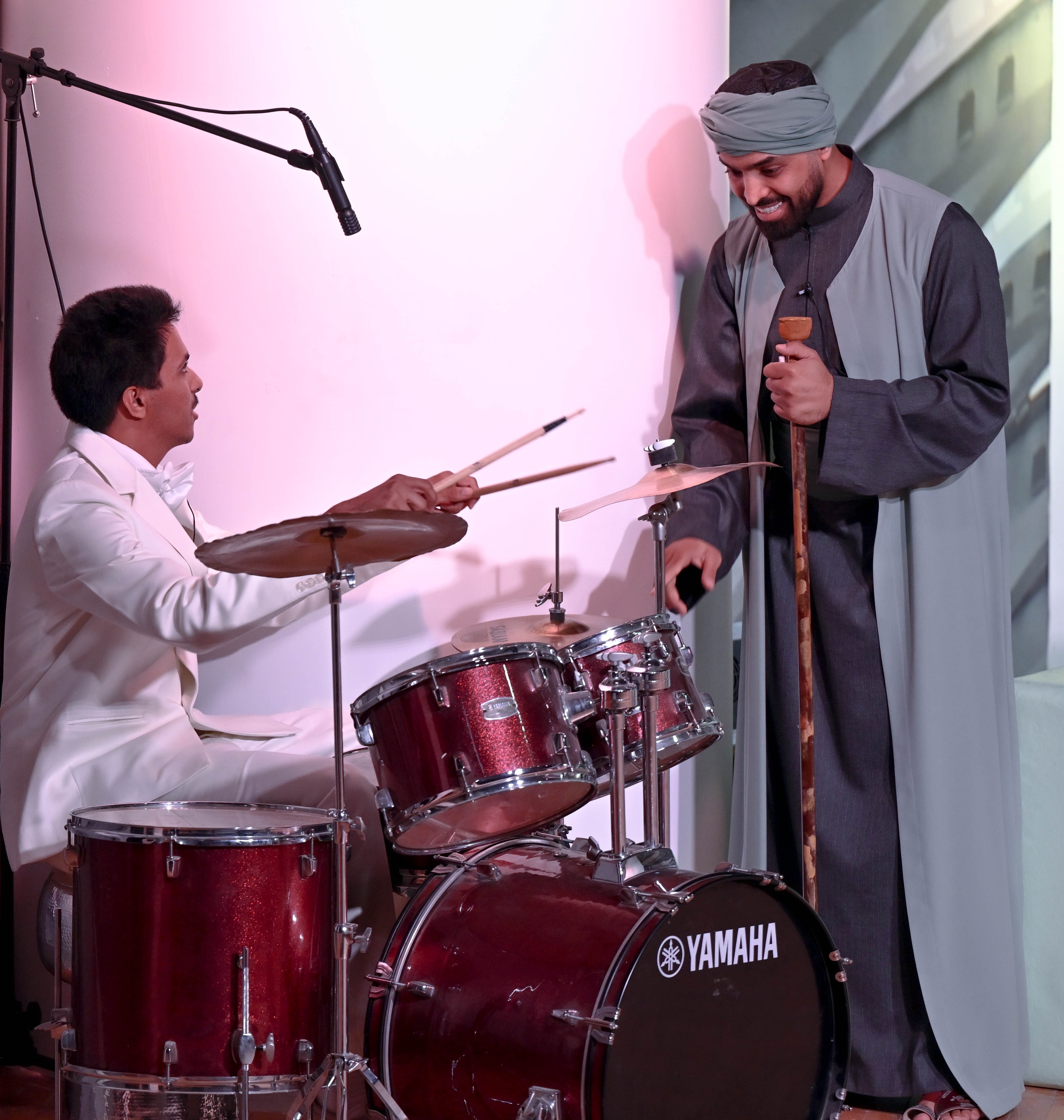 شارك فنانون مرضى التوحد في مسرحية (اندبندنت عربية)