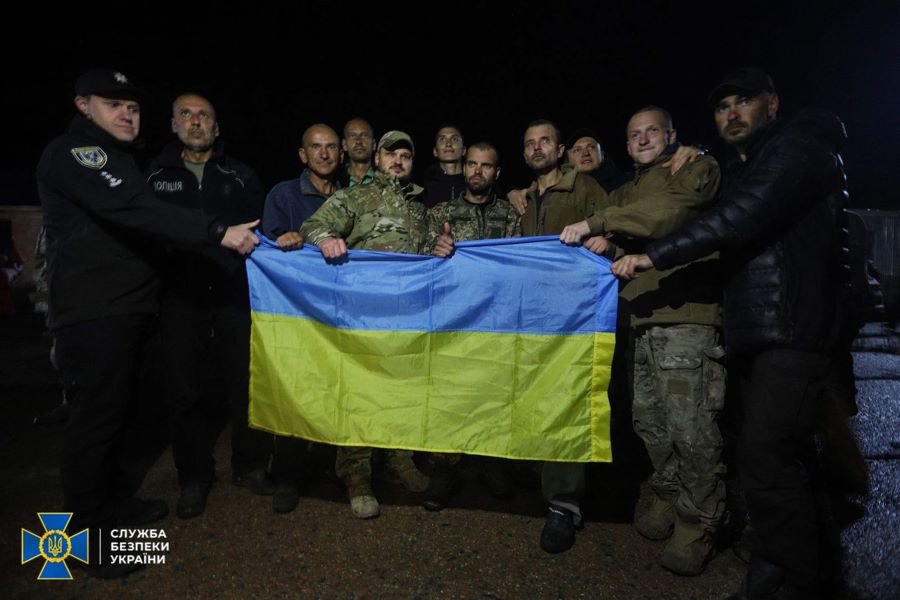ukraine prisoners afp.jpg