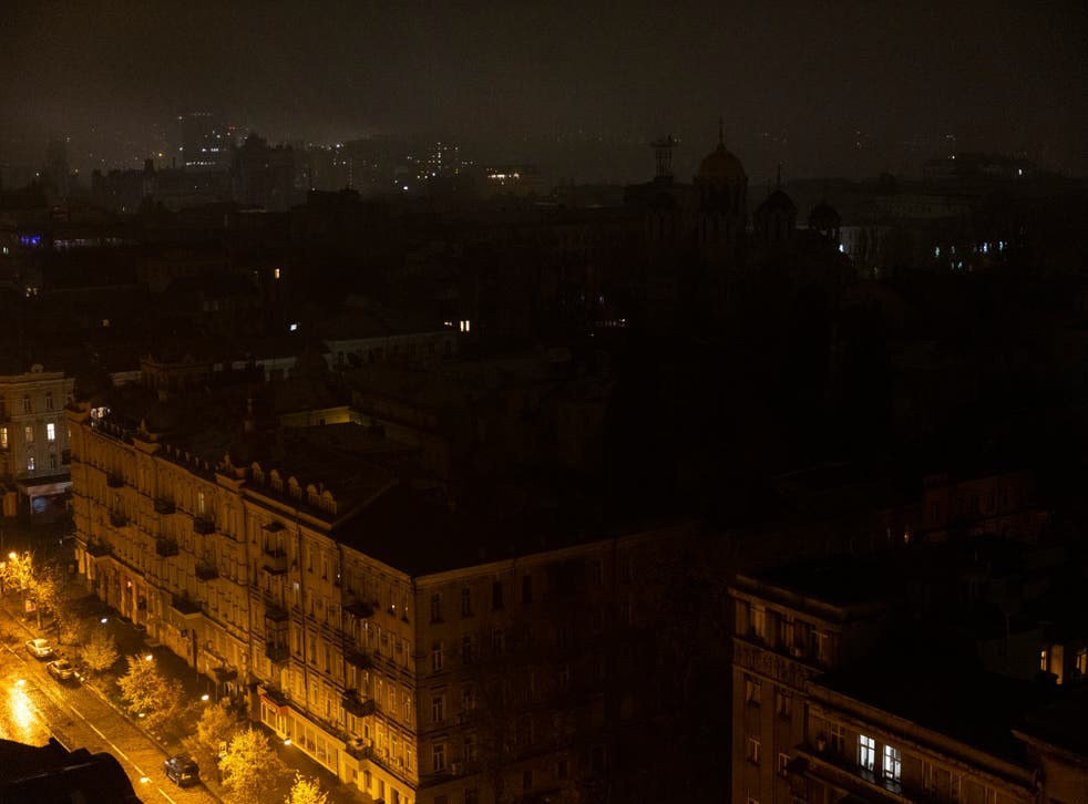 Power outages are seen in Kyiv city centre_getty.jpg