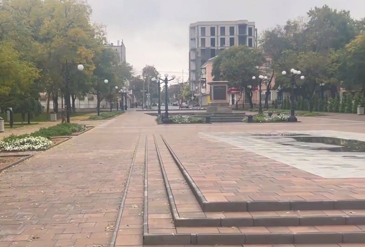 الساحة في خيرسون من دون باتيومكين (قناة برافدا غيراشينكو على تليغرام)