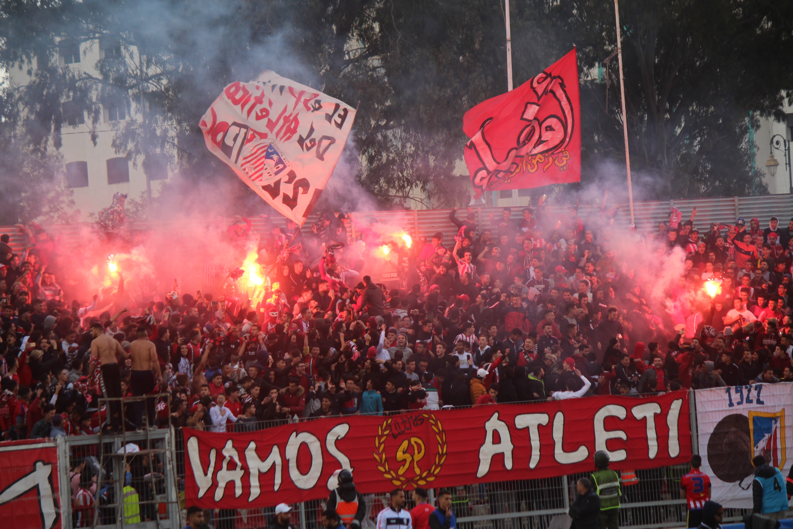 جماهير فريق حسنية أكادير المغربي (مواقع التواصل).jpg