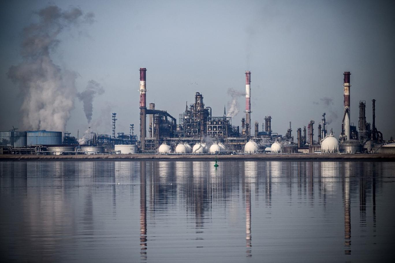 بدأ الحظر الأوروبي على استيراد المنتجات النفطية الروسية مطلع فبراير 2023 (أ ف ب).jpg