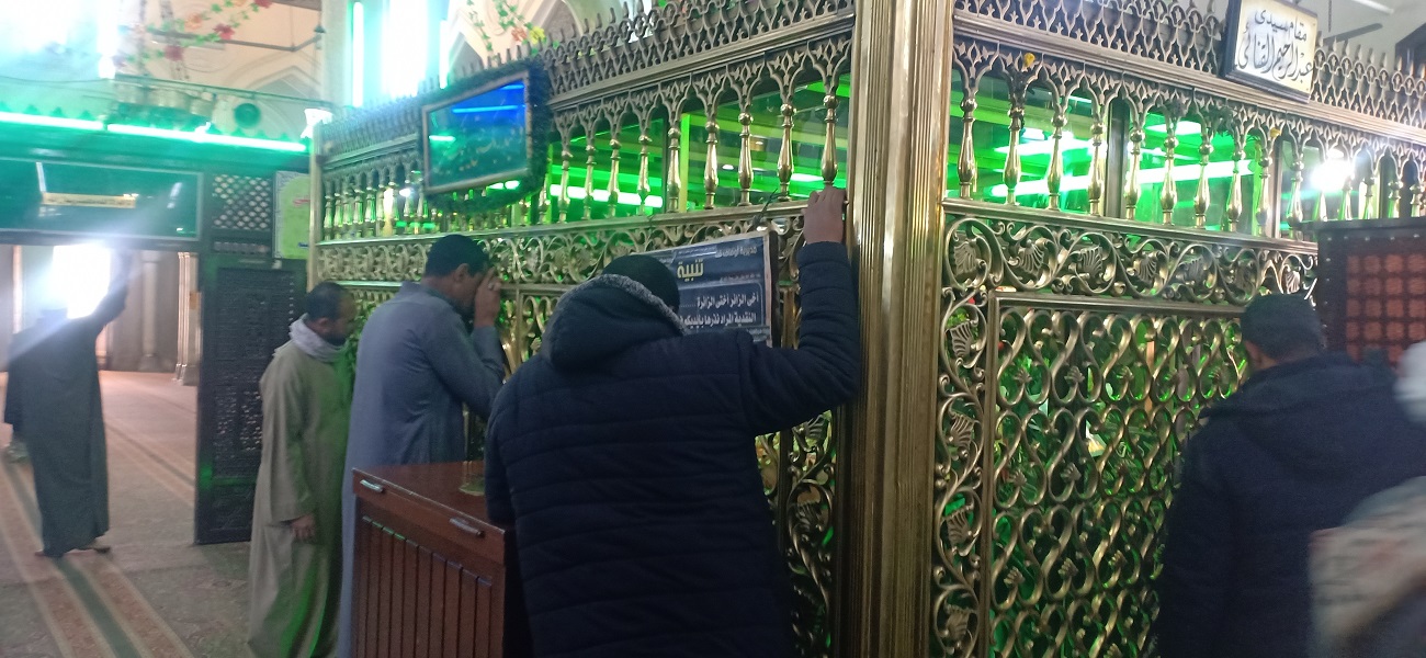 ضريح عبدالرحيم القناوي.jpg