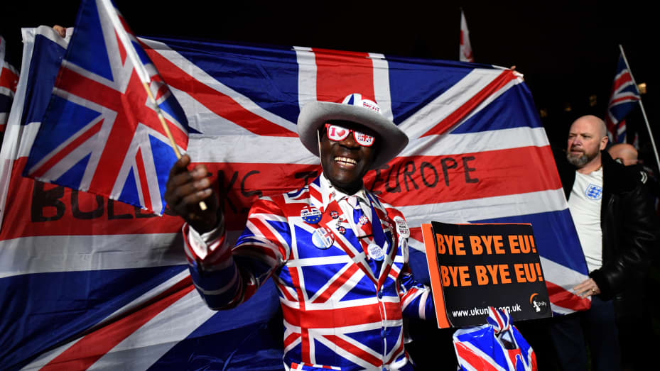 A Brexit supporter in London_getty---106367699-1580504929754gettyimages-1197836389.jpeg