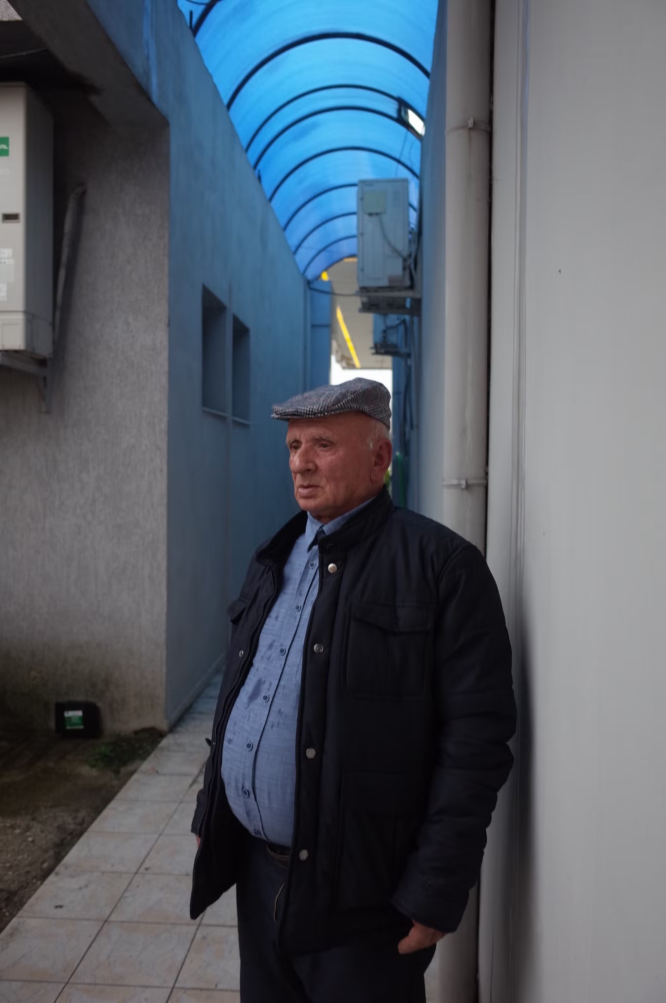 طيب خوجة قضى ثلاثة عقود يبحث عن جثث أفراد عائلته- لا سيما شقيقه (إليانور مايرز) 