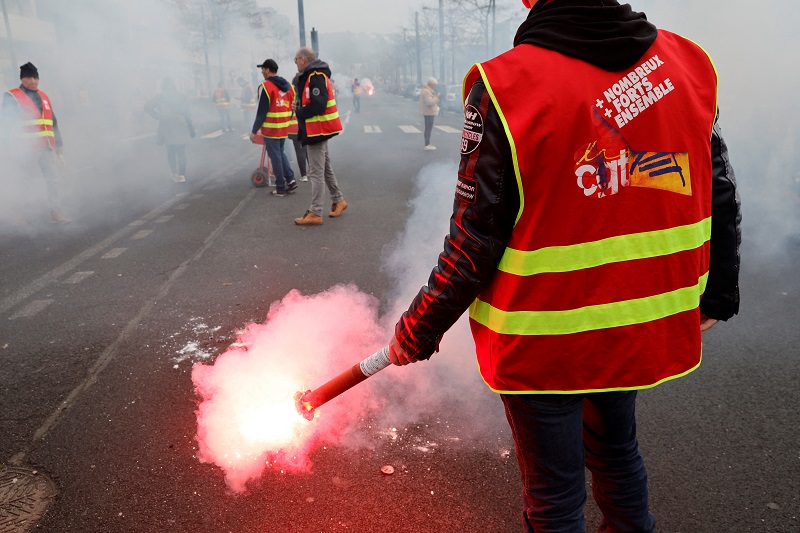 FRANCE 3 reuters.JPG