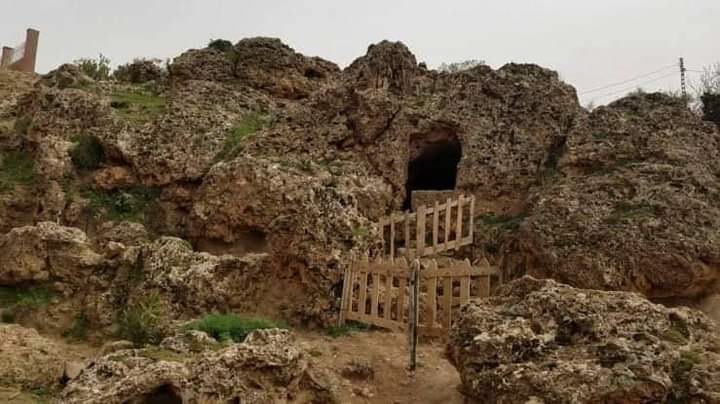 İbn Haldun'un girişini yazdığı mağara (sosyal paylaşım siteleri)