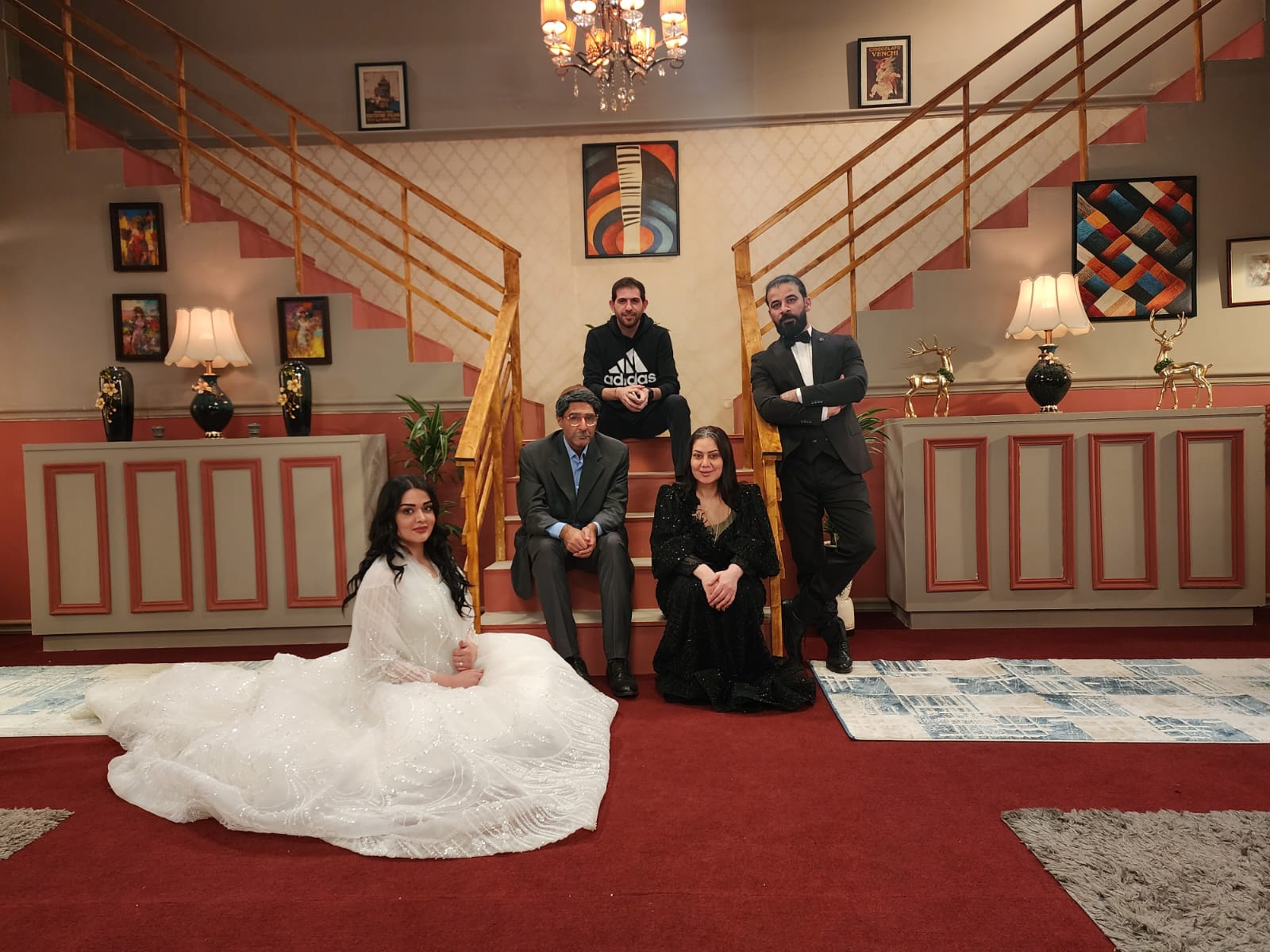 من مسلسل قط أحمر (موقع العمل).jpg