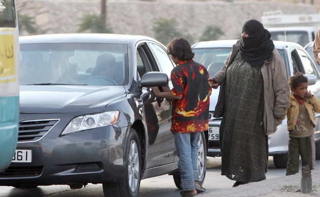 يعتبر اجبار الاطفال على التسول احد أشكال الاتجار بالبشر (وكالة الأنباء الأردنية)