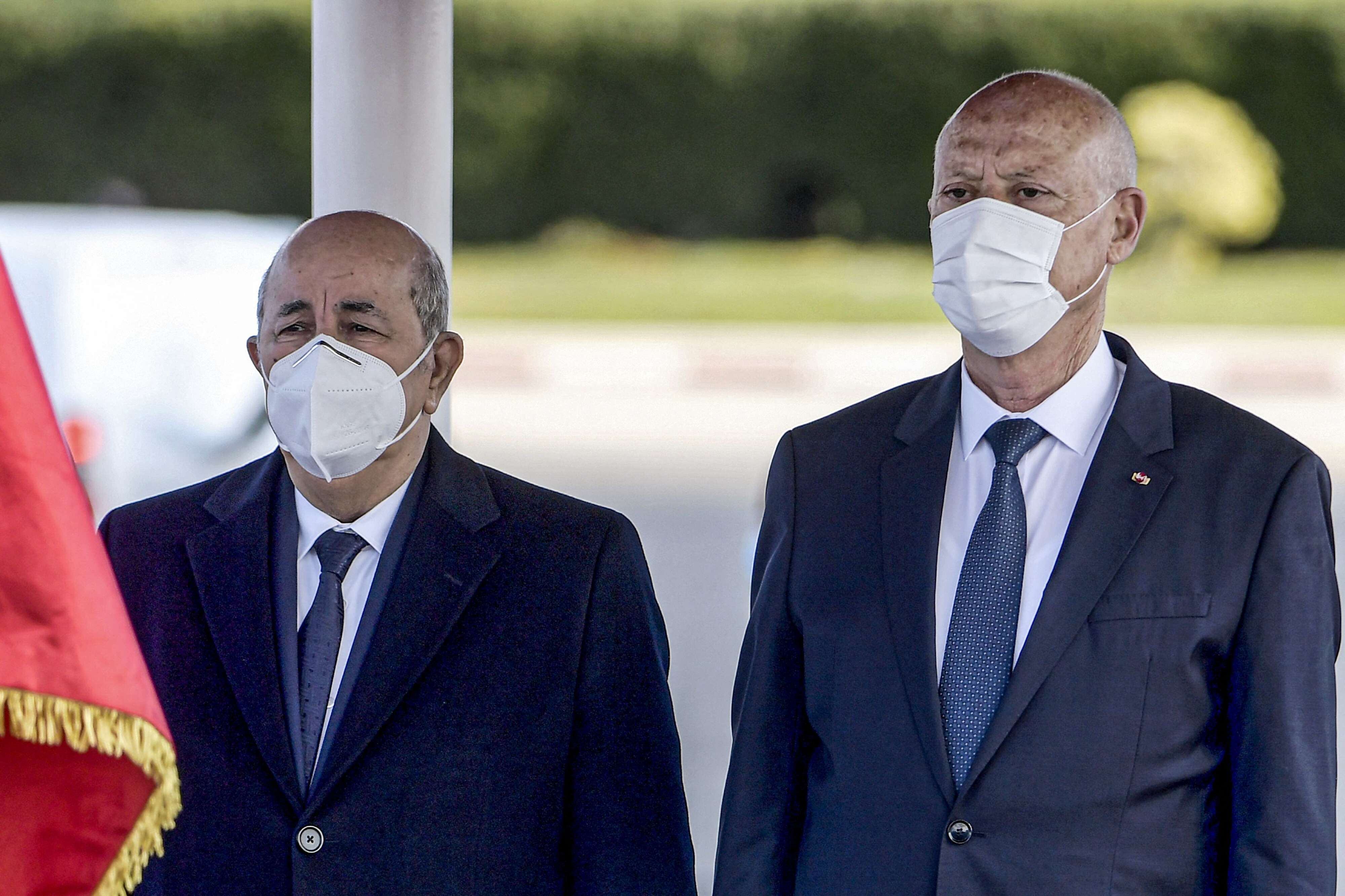 عائلات الموقوفين تدعو إلى استغلال العلاقات الجيدة بين تونس والجزائر لإطلاق سراح ذويهم (أ ف ب)