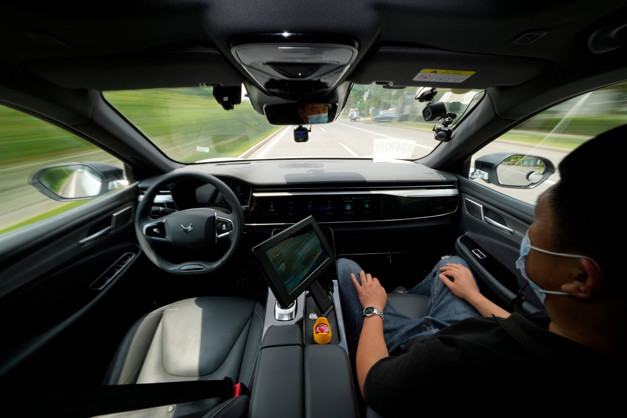 Self-driving cars could make taxi drivers redundant_ap.jpg