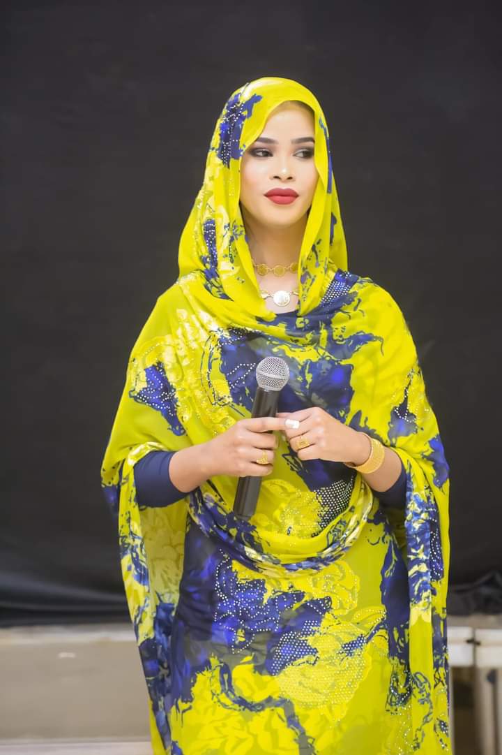 الفنانة_إيلاف_عبد_العزيز.jpg