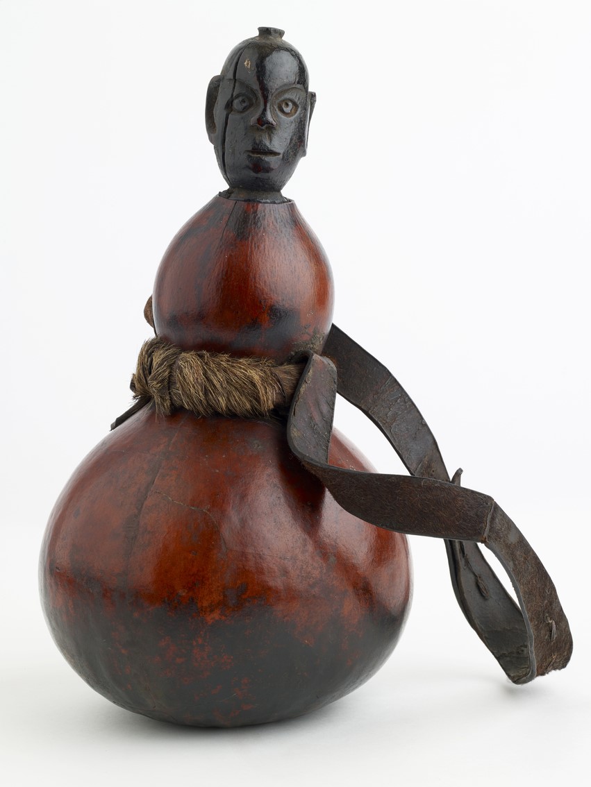 thumbnail_Recipient a medicament et substance magique, Tanzanie.jpg