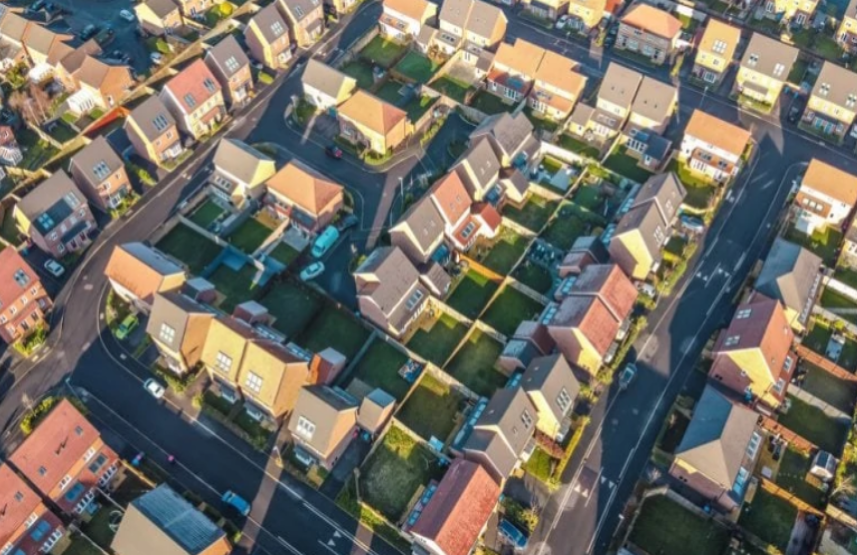 دأبت المجالس البلدية على الإكثار من بناء المنازل على مدار عقود طويلة 