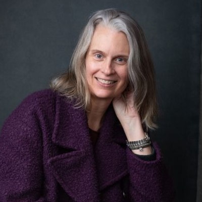 thumbnail_كريستين أندروز (موقع جامعة يورك).jpg