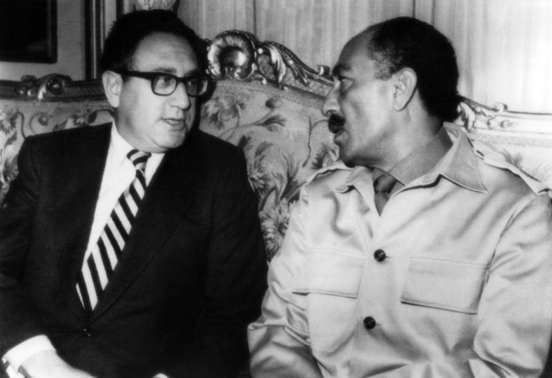 kissinger sadat afp.jpg