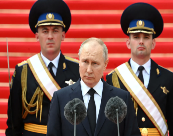 بوتين يخاطب الوحدات العسكرية الروسية، موسكو، يونيو 2023 