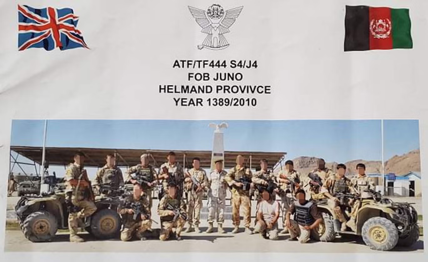 قوات خاصة بريطانية وأفغانية جنباً إلى جنب في ولاية هلمند، أفغانستان، في 2010 (اندبندنت)