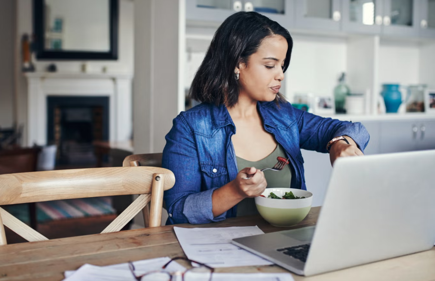 النهوض من وضعية الجلوس بشكل متكرر ومنتظم يؤدي إلى تأثيرات كبيرة 