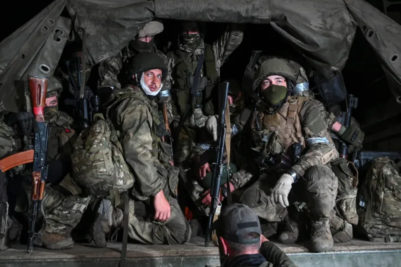 خلال فترة وجيزة أسهمت فاغنر في تكتيكات القوة الناعمة الروسية في أفريقيا (رويترز).png