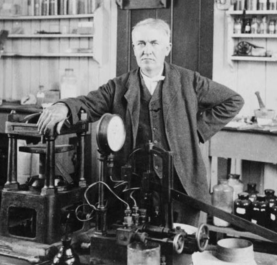 thomas_edison_in_his_lab_1901_public_domain_via_wikimedia_commons.jpg