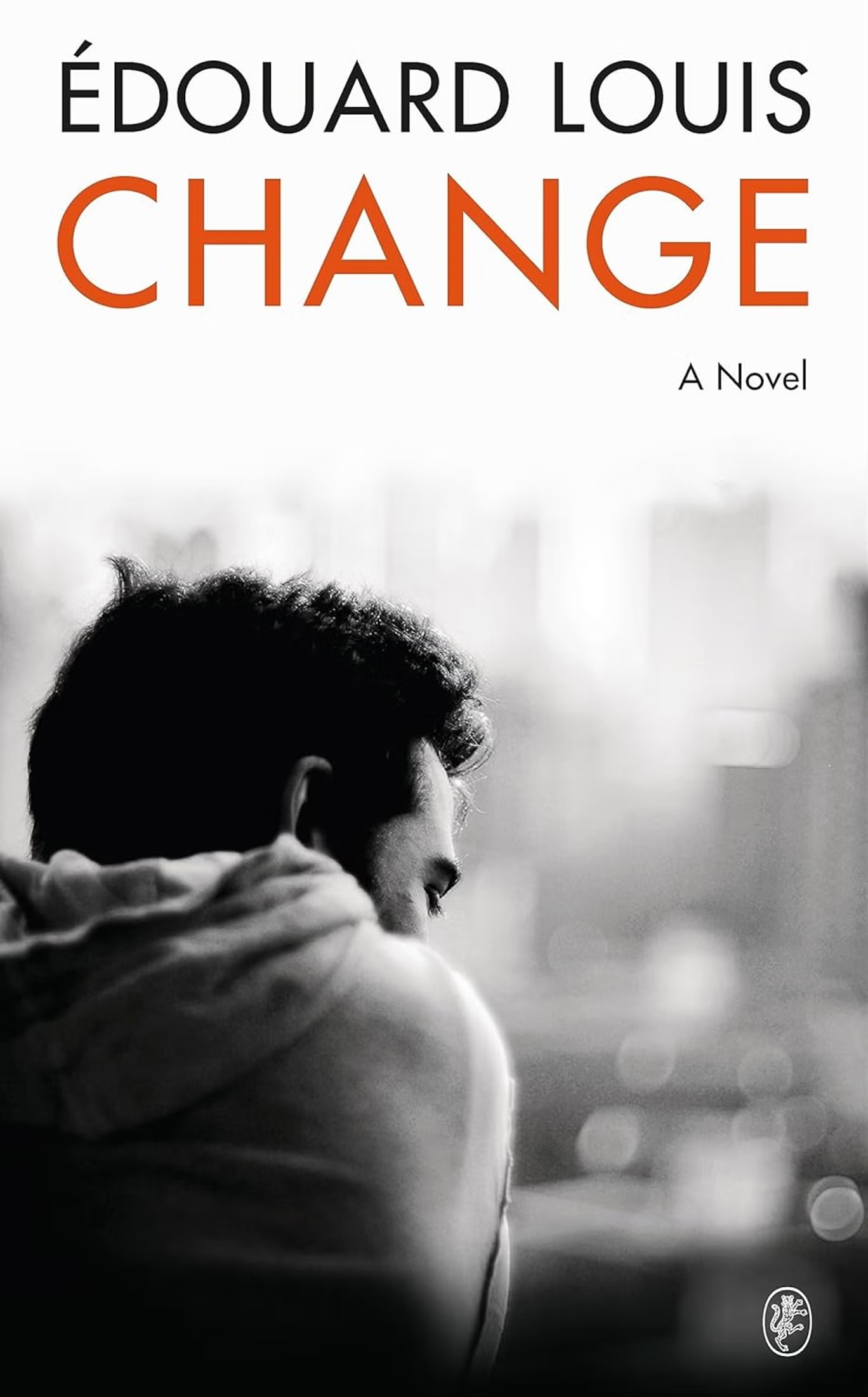 الكتاب الجديد للنجم الأدبي الفرنسي إدوارد لوي بعنوان "تغيير" يسلط الضوء على محاولاته تجاوز ماضيه عبر التعليم (مصدر)