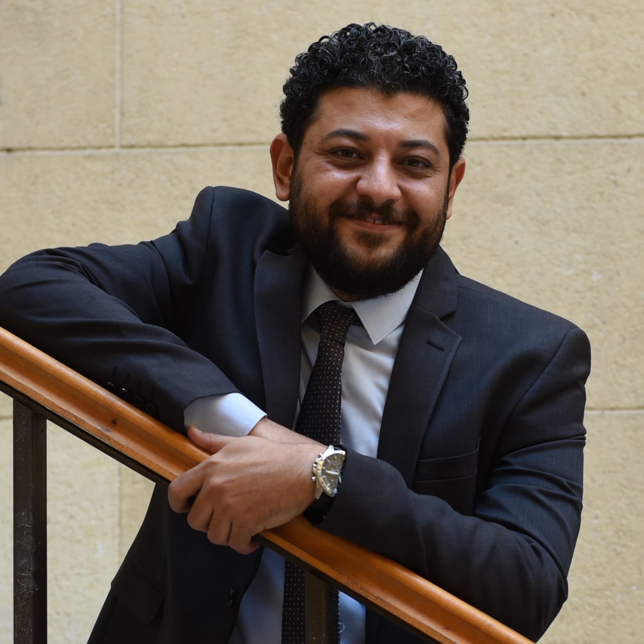 الروائي المصري مينا عادل.jpg