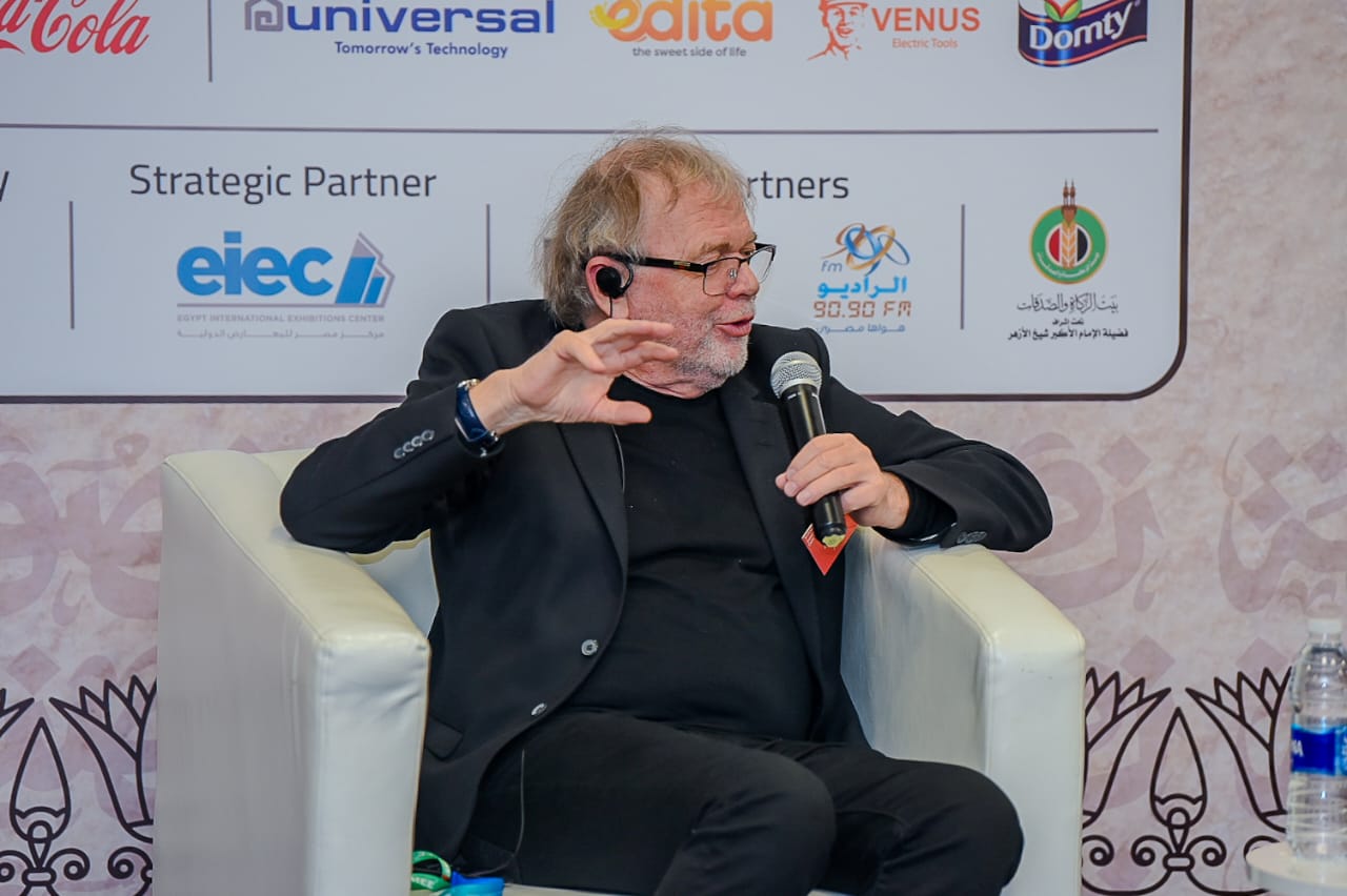 thumbnail_الكاتب النرويجي غوستان غاردر.jpg