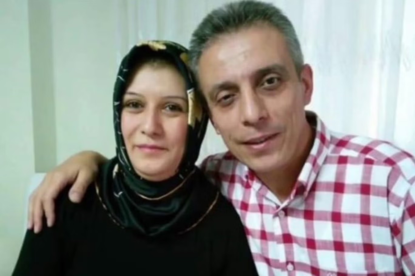 علي وخيرية ديلي اللذان قتلا في زلازل تركيا، وقد جرى التعرف إلى جثة خيرية بعد 3 أشهر (اندبندنت)