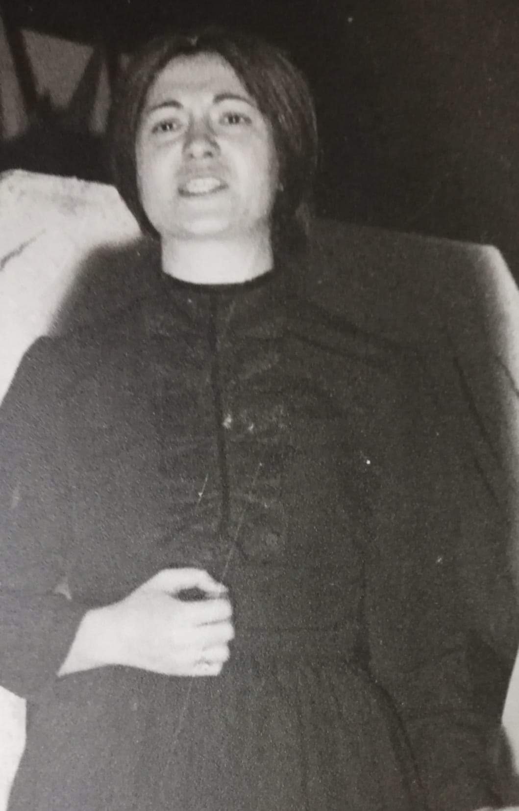 thumbnail_ثناء دبسي على خشبة المسرح سبعينات القرن الفائت.jpg