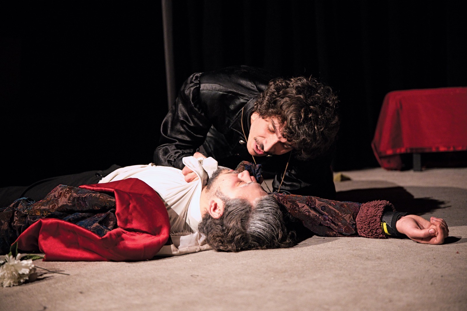 thumbnail_لقطة من العرض.jpg