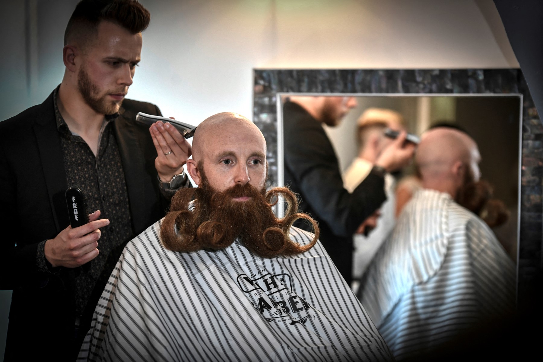 AFP__20180609__15R8C8__v6__Preview__TopshotFranceLifestyleBeardOffbeat.jpg