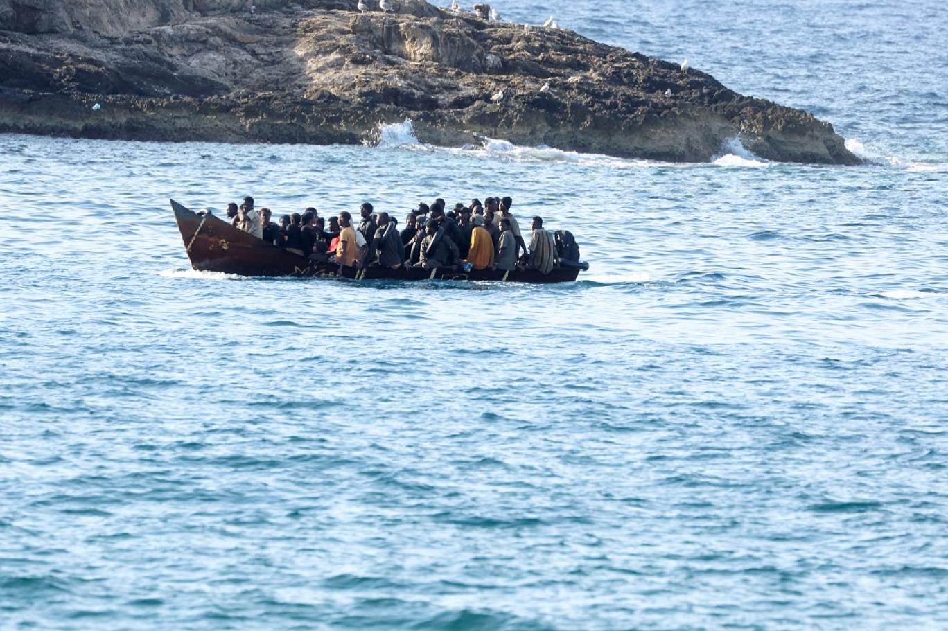 مصير غامض ينتظر الآلاف من المهاجرين غير النظاميين (رويترز).jpg
