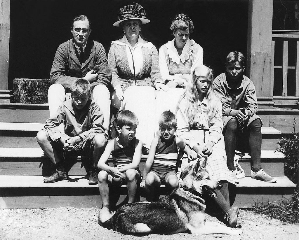 Roosevelt-Family-Campobello-1920 1.jpg